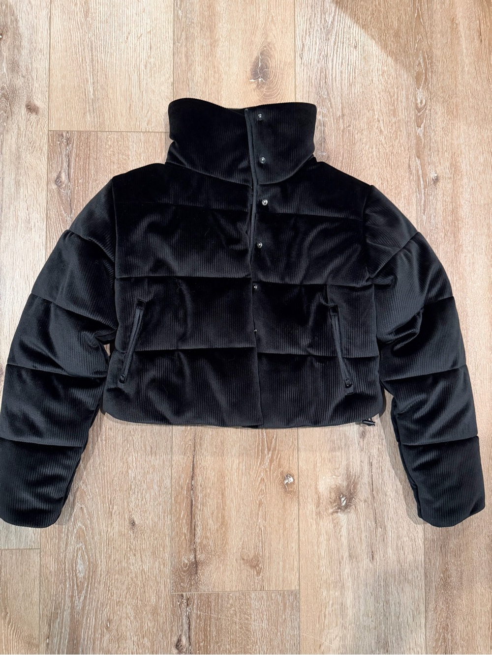 NWOT ALO Yoga Micro Corduroy Dreamy Puffer, Size XS (2-4)